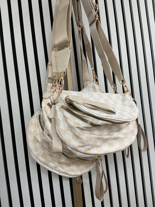 Checkered cross body bag – Lavish 31