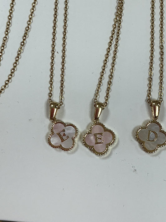 E clover letter necklace – Lavish 31
