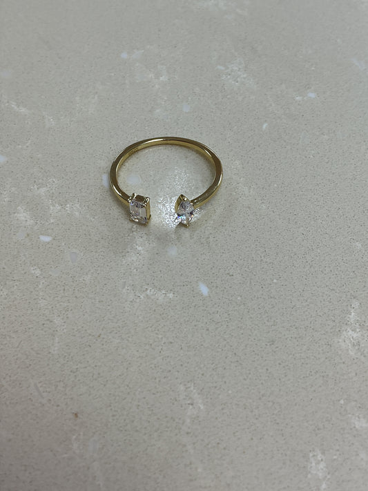 Gold gem ring – Lavish 31