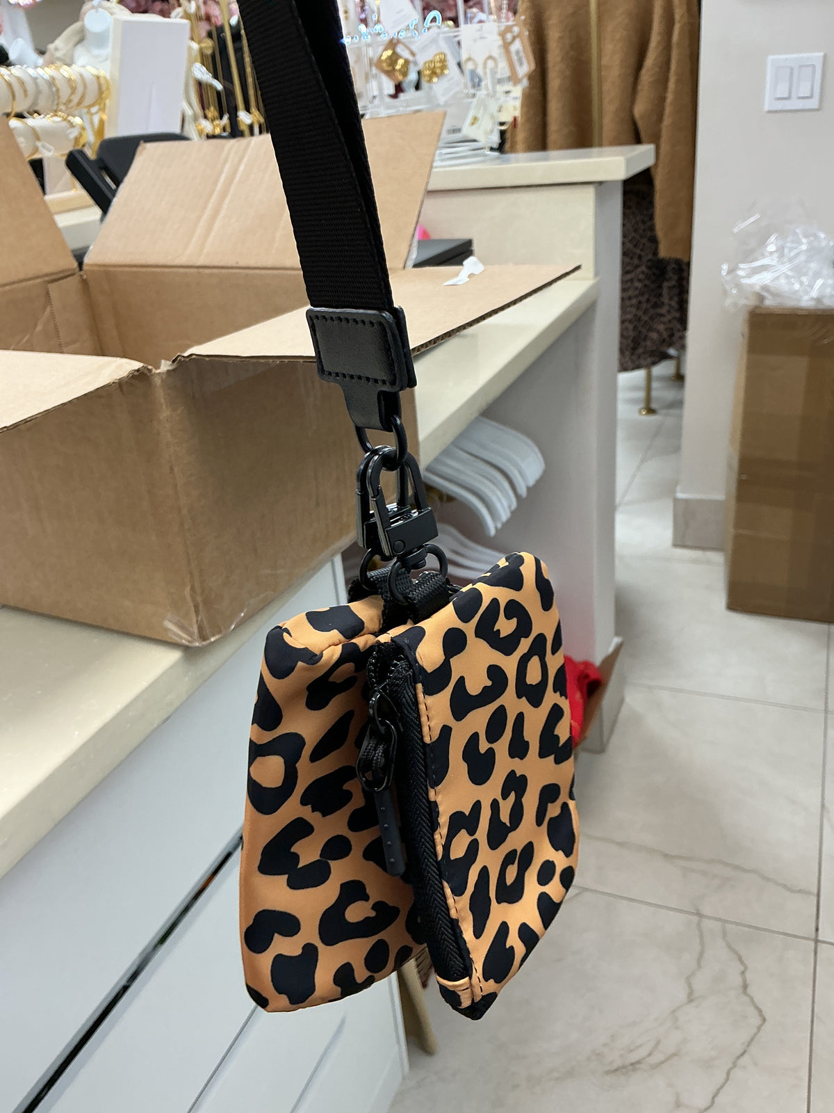 Leopard strap wallet – Lavish 31