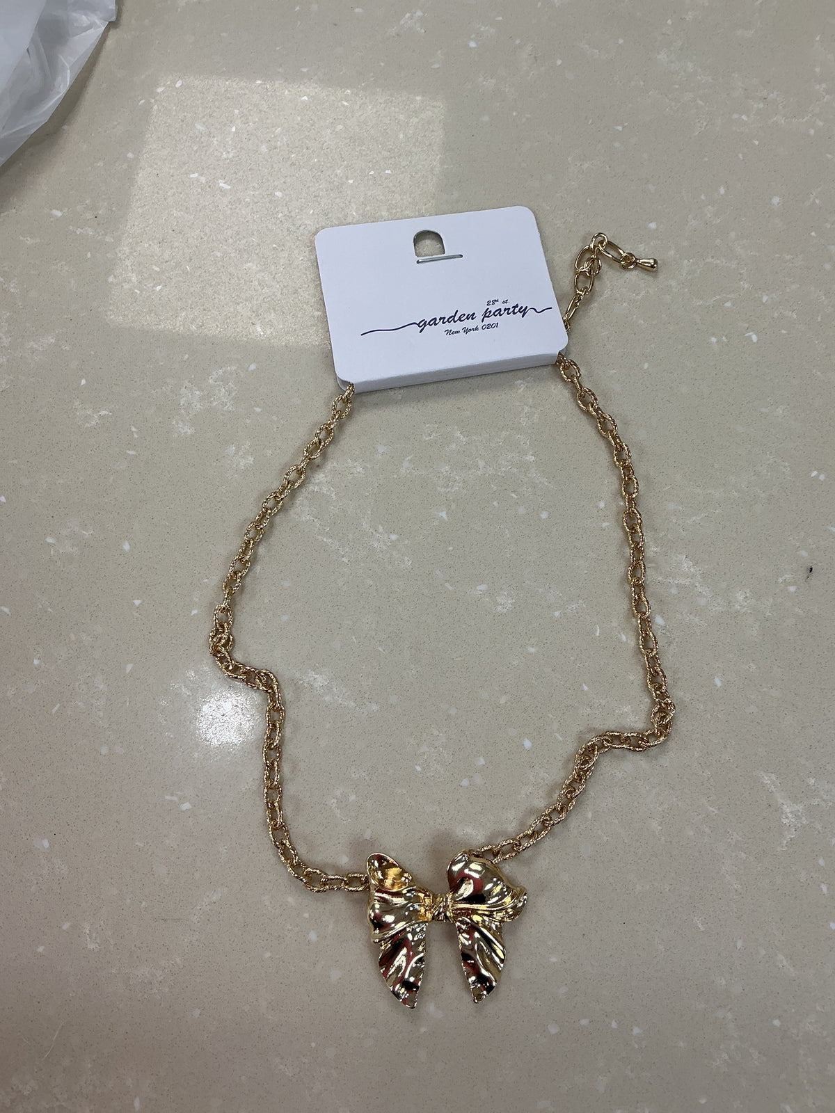 Bow necklace – Lavish 31