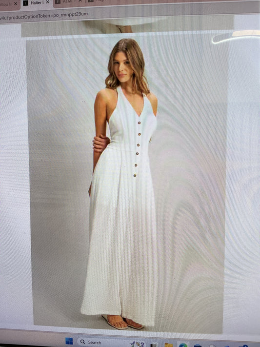 White romper with open back – Lavish 31