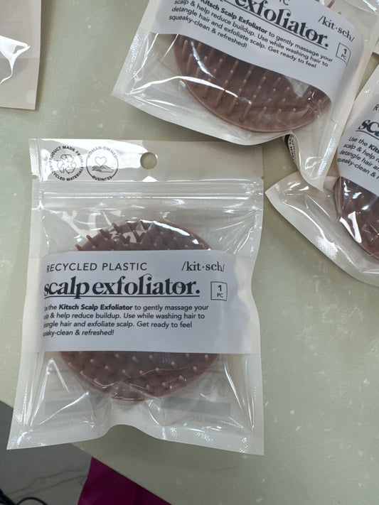 Scalp brush exfoliator – Lavish 31
