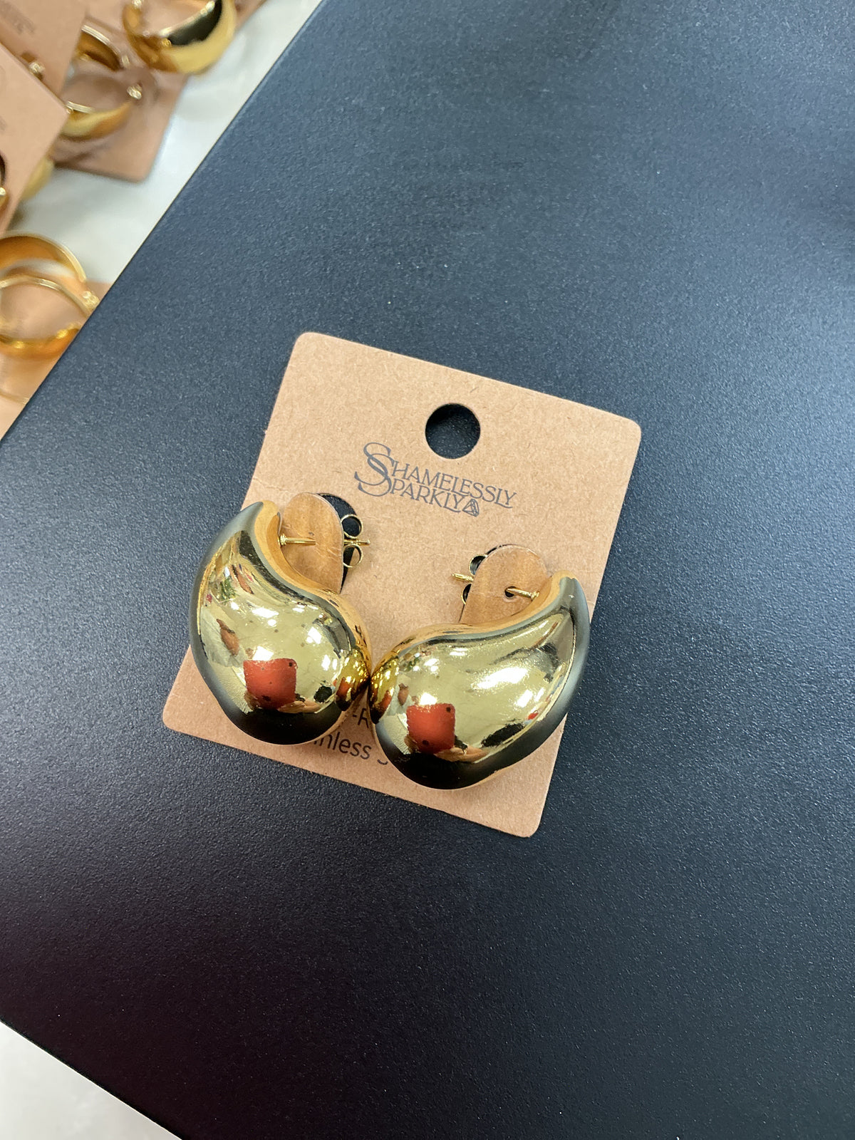 Gold tear earring – Lavish 31