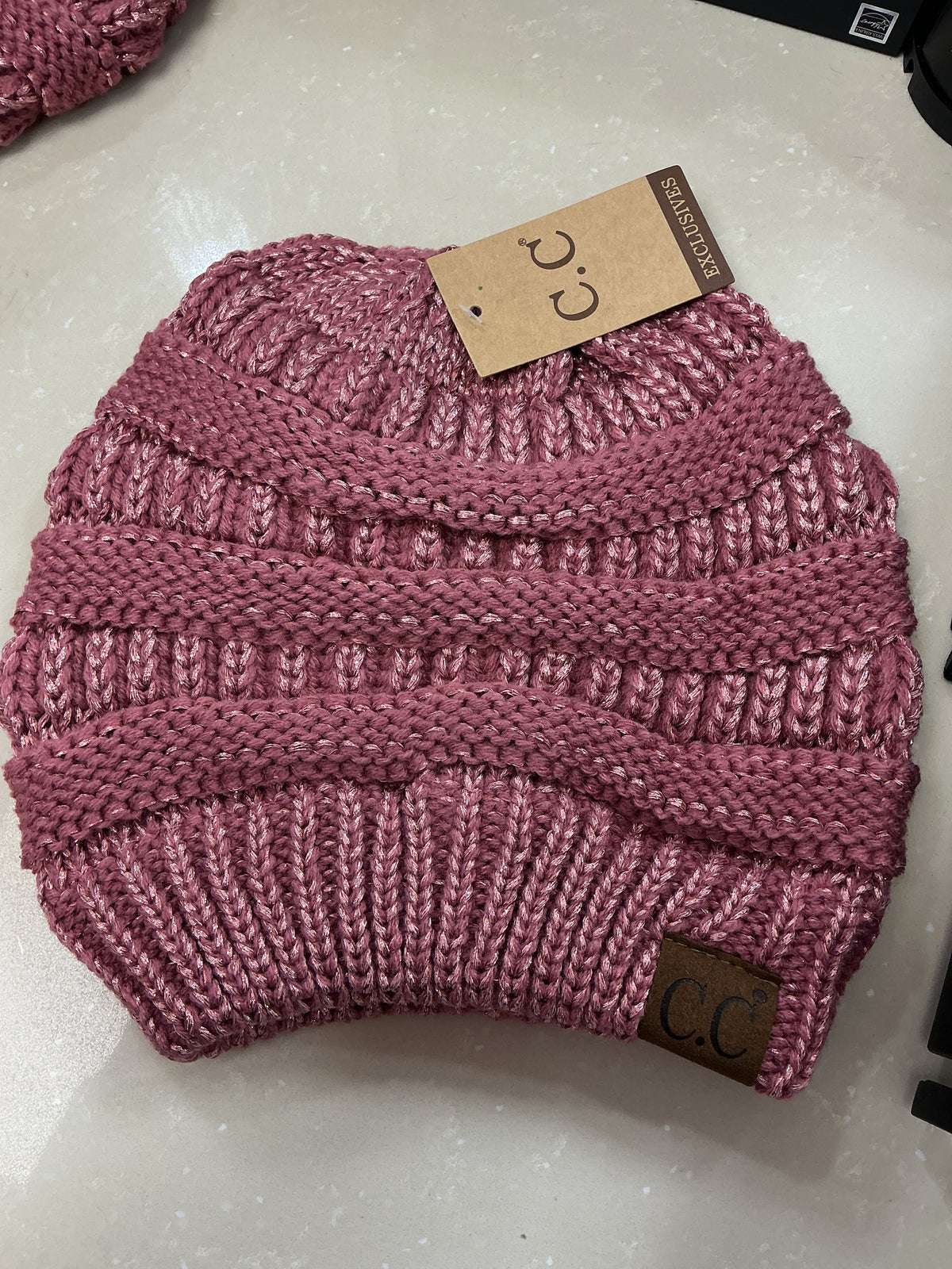 Pink shimmer beanie – Lavish 31