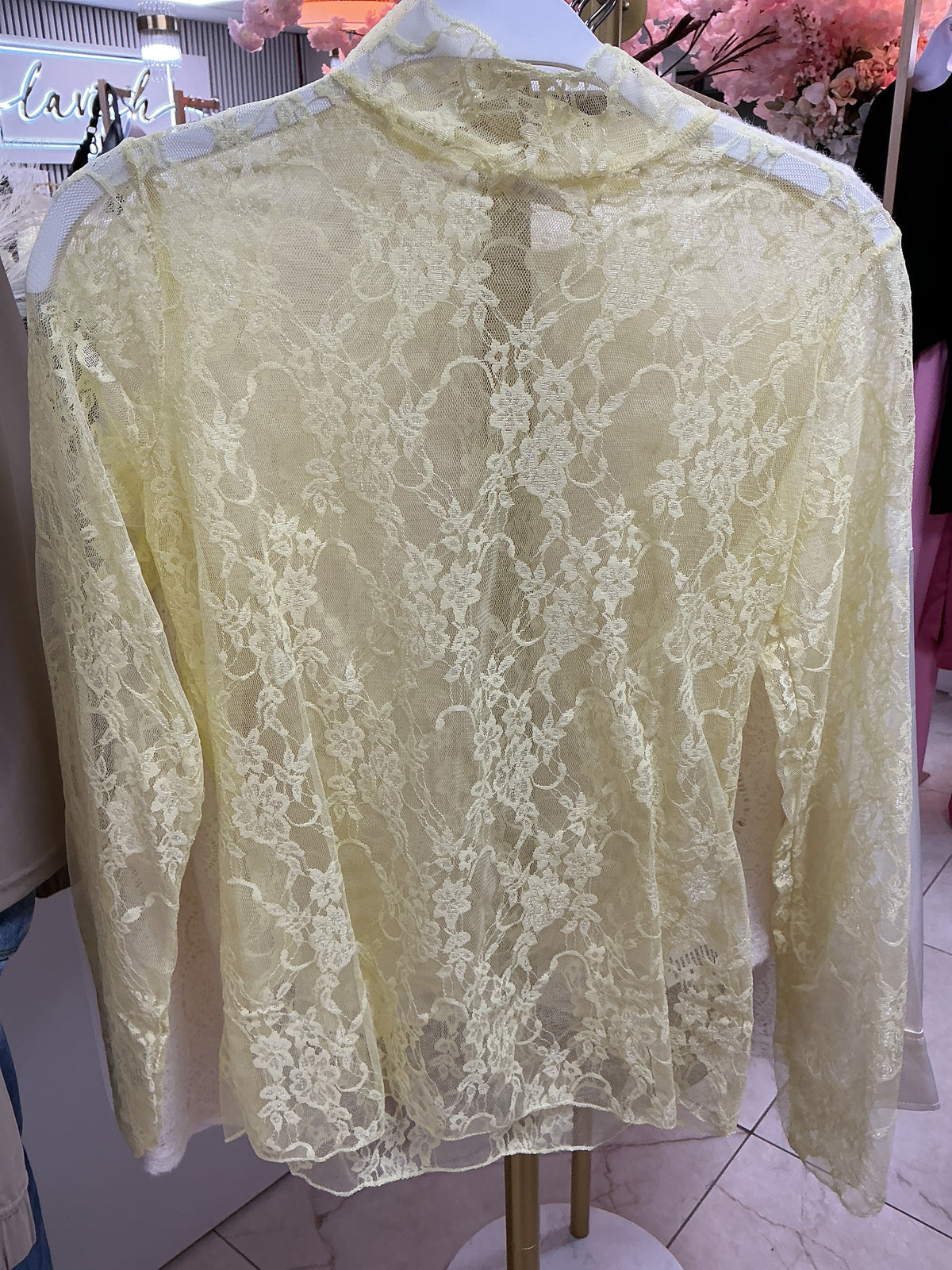 Yellow lace top – Lavish 31