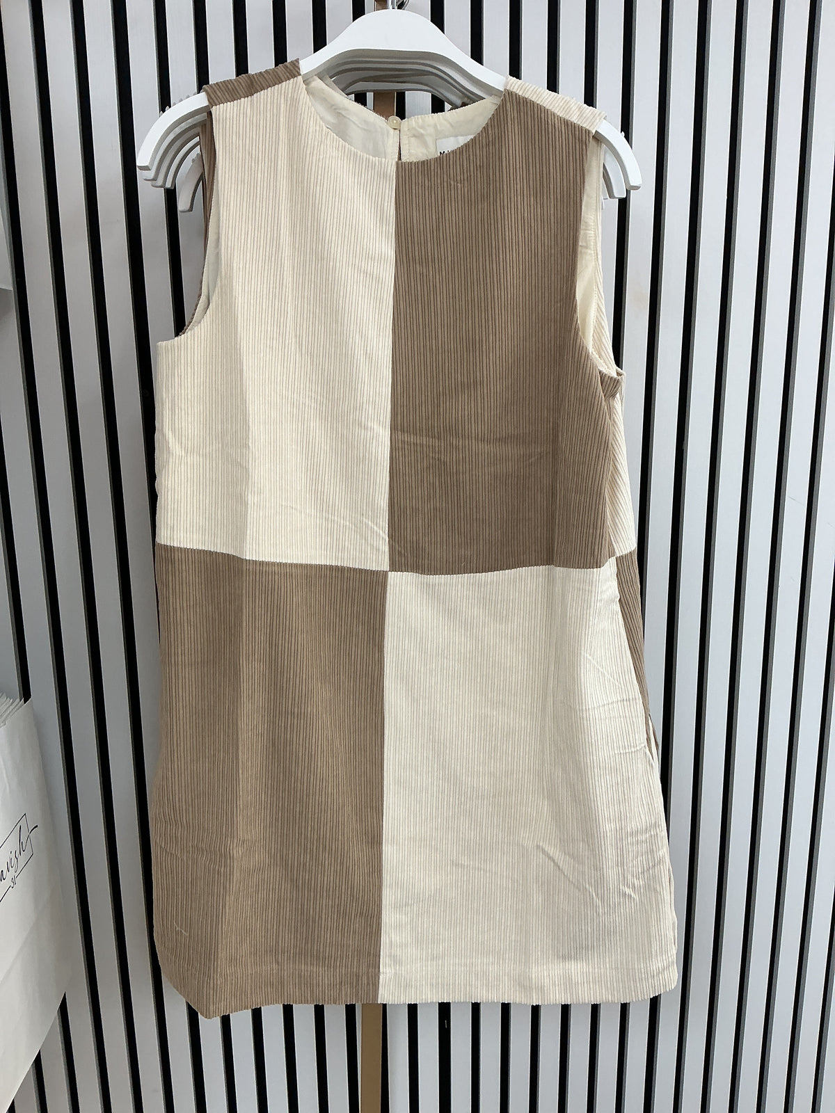 Two toned beige and cream dress – Lavish 31