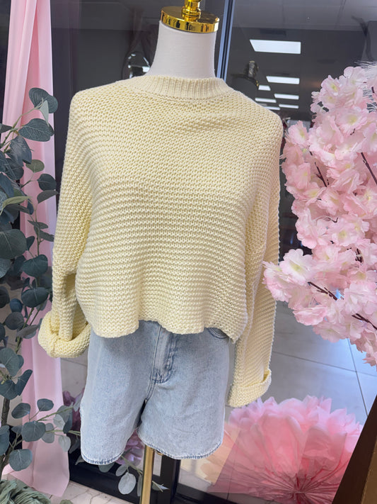 Yellow knitted sweater – Lavish 31
