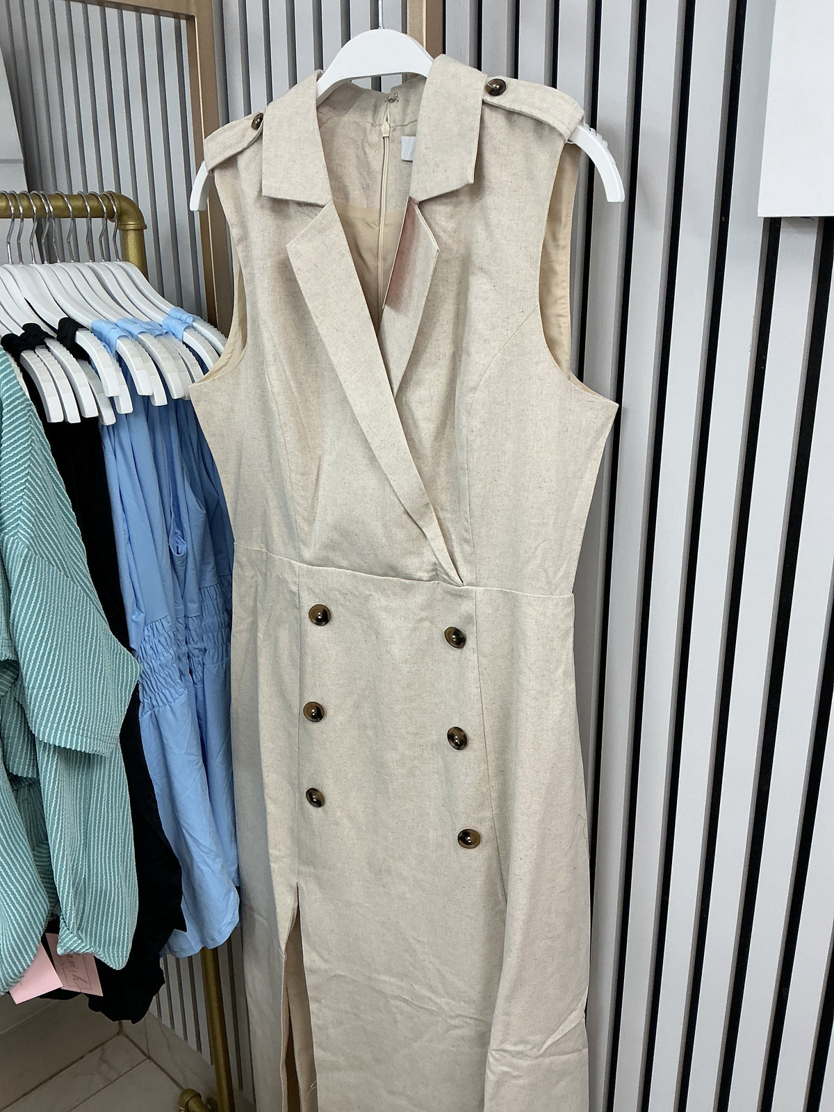 Beige suit dress – Lavish 31
