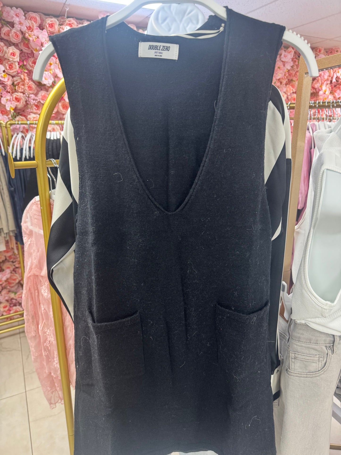 Black overall dress – Lavish 31