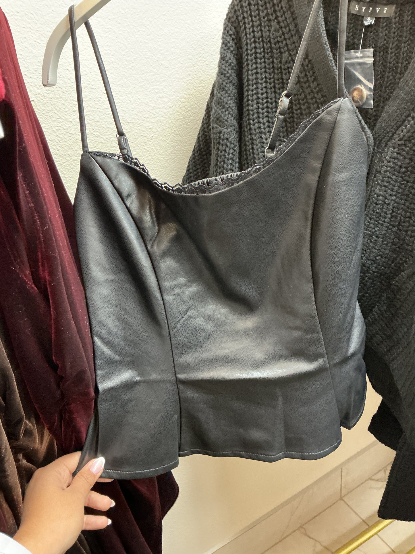Black leather tank top – Lavish 31