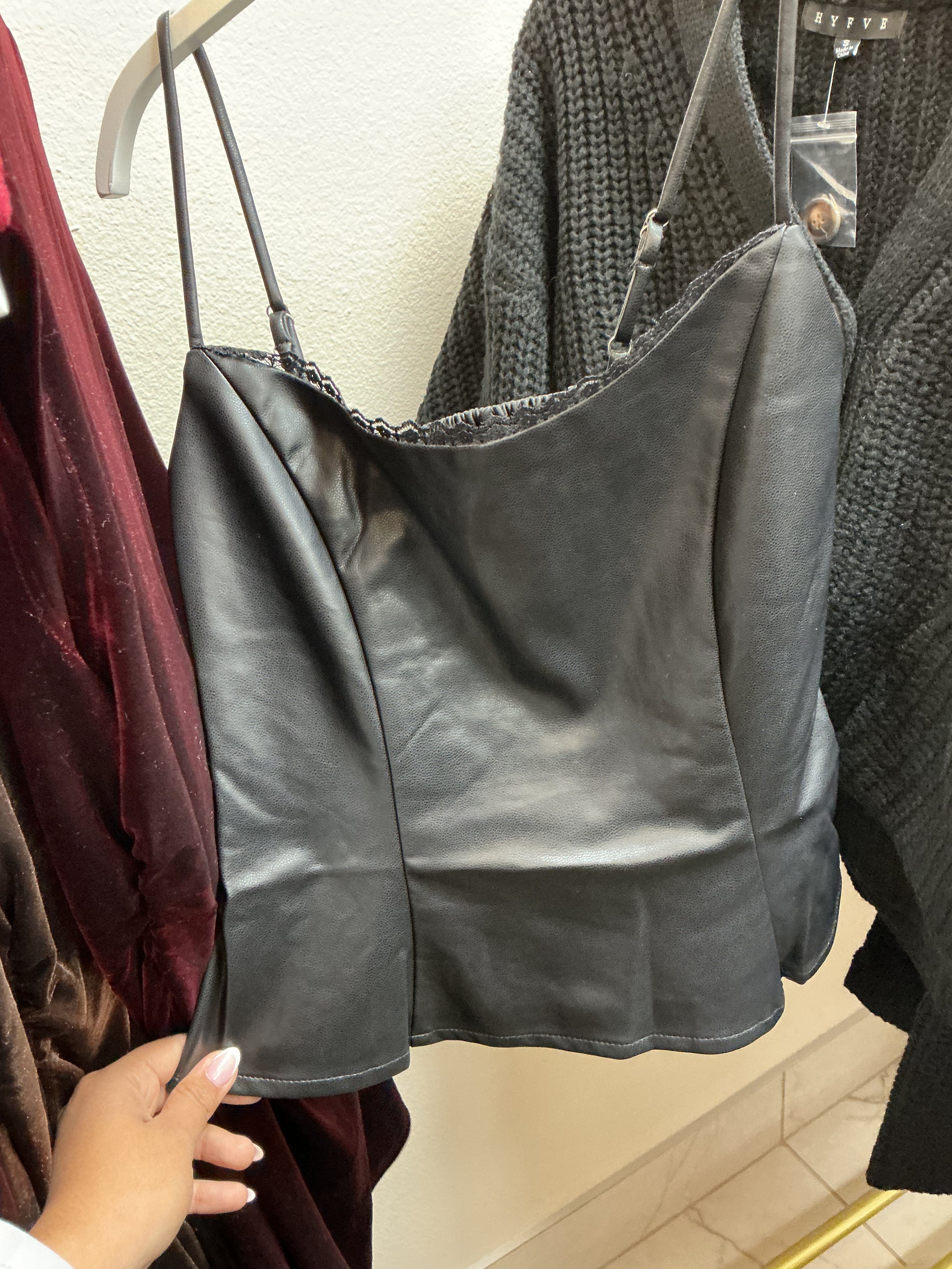 Black leather tank top – Lavish 31