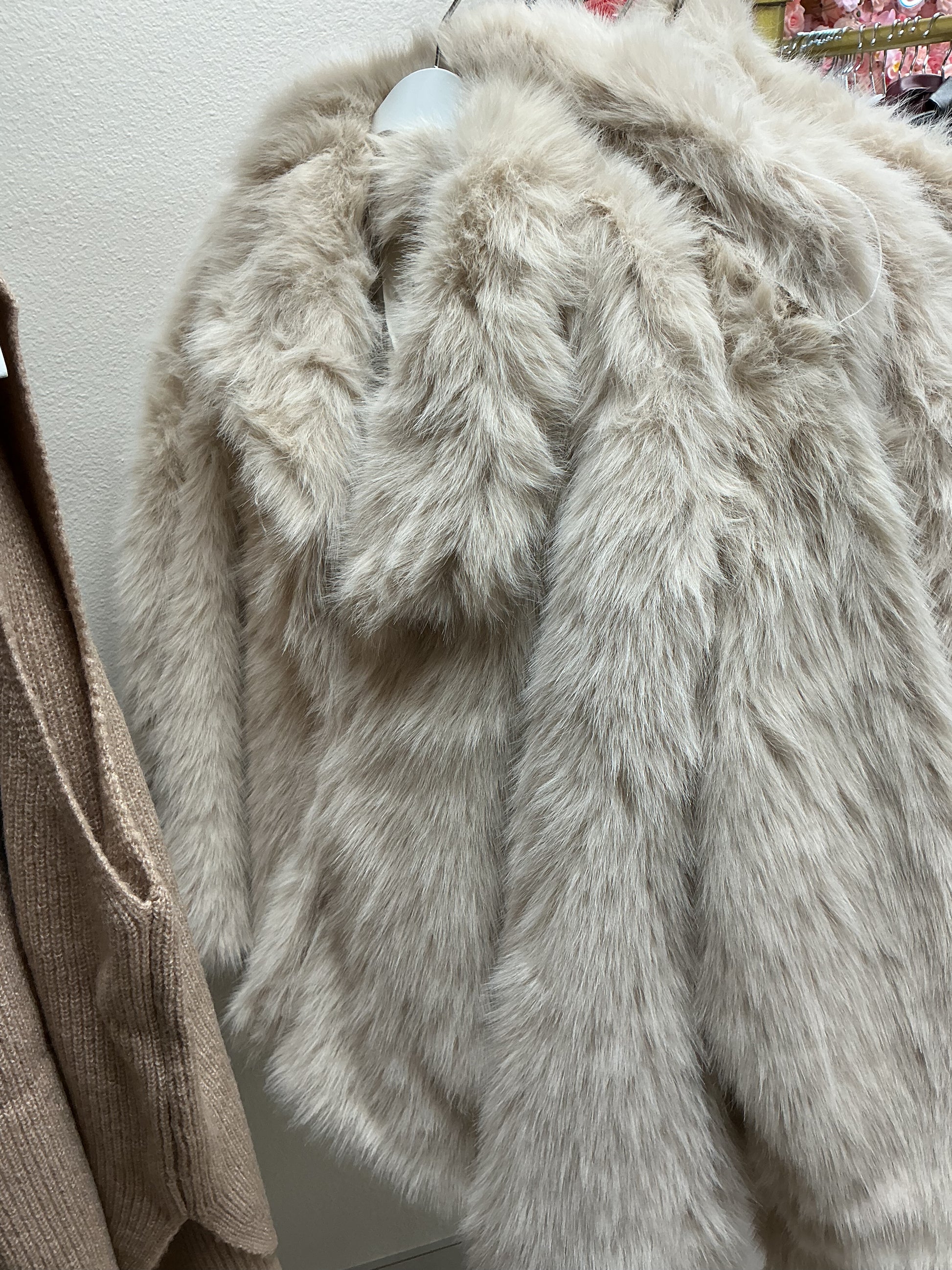 Fur coat – Lavish 31
