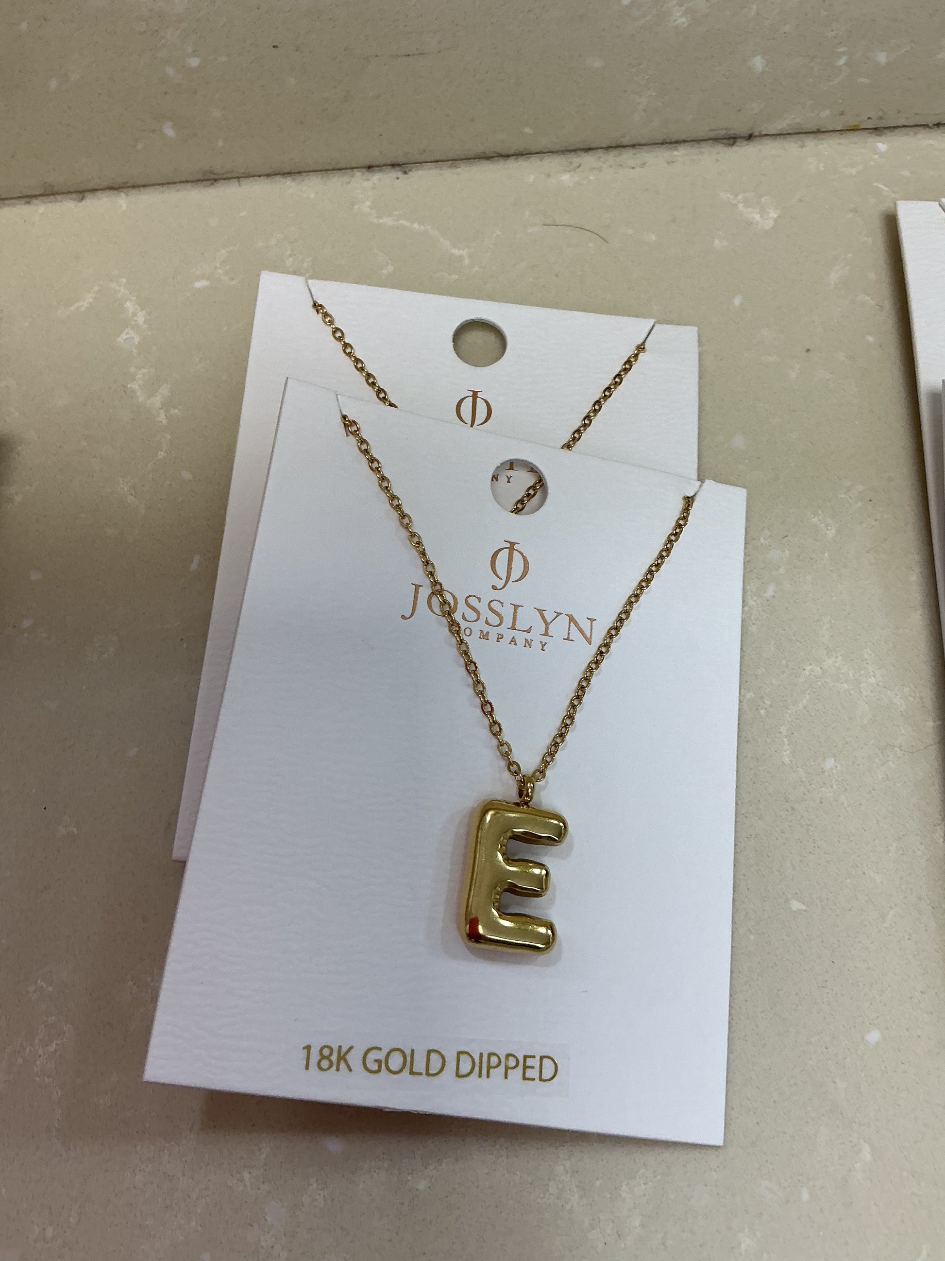 E letter necklace – Lavish 31