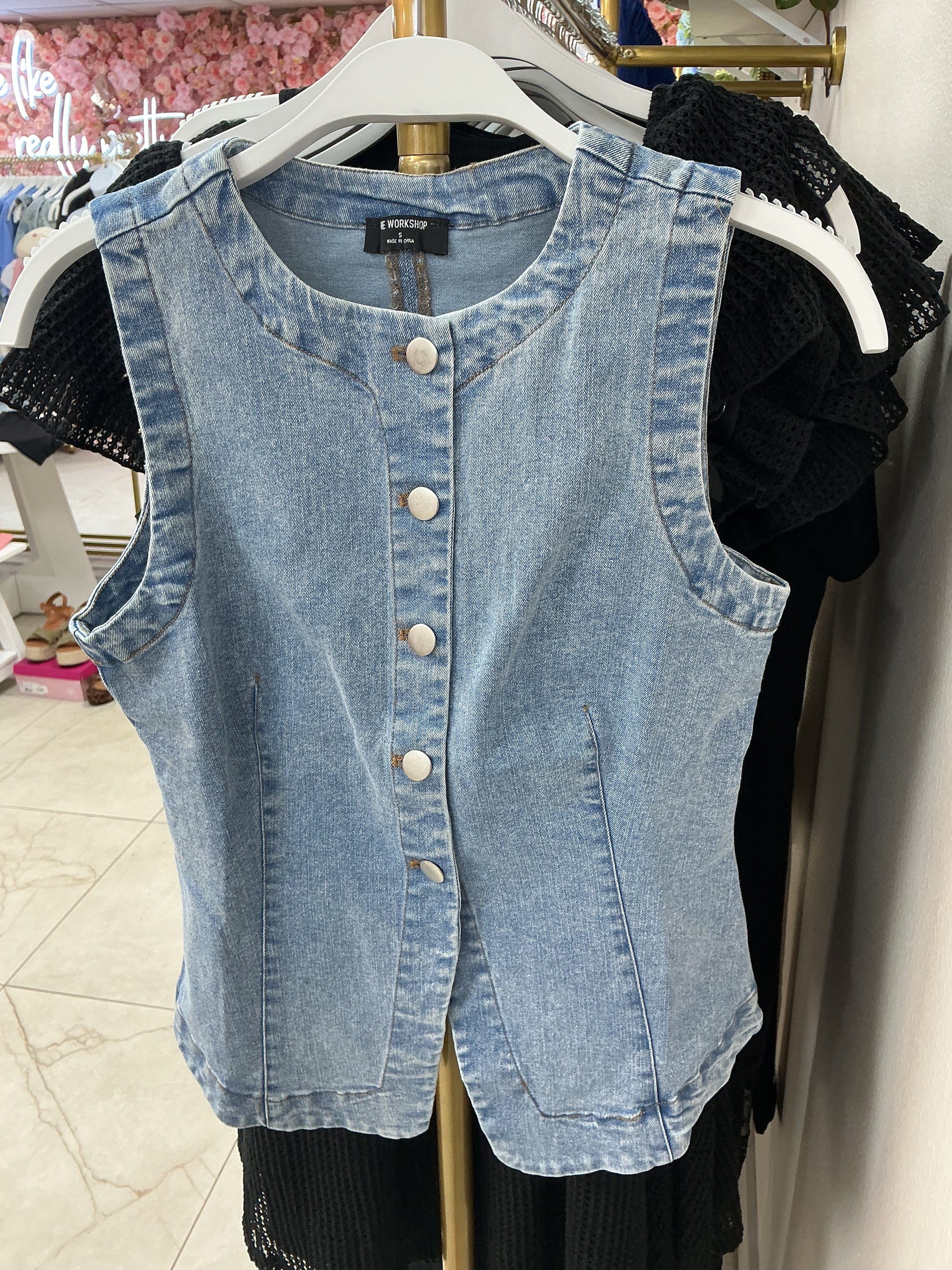 Denim button down vest – Lavish 31