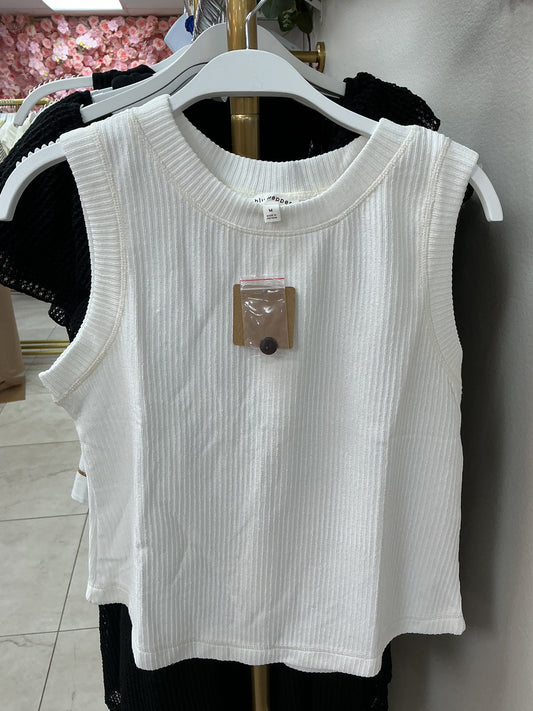 White top with the back buttons – Lavish 31