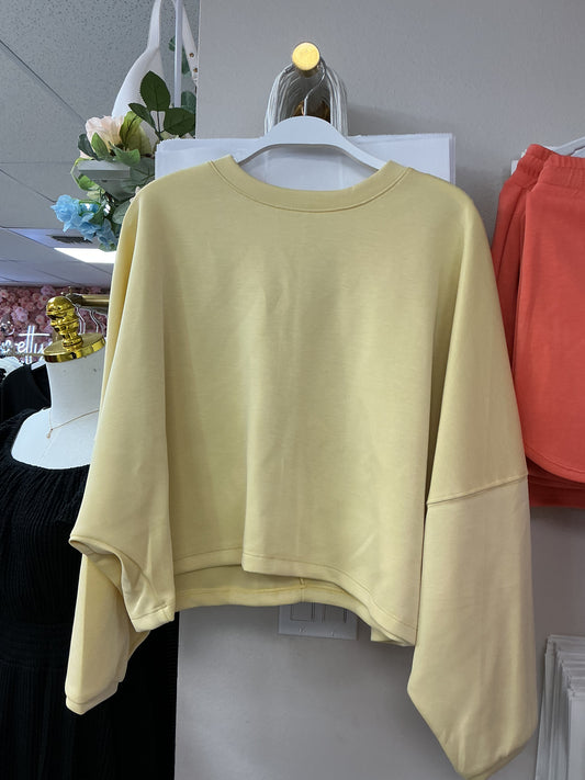 Yellow cropped sweater – Lavish 31
