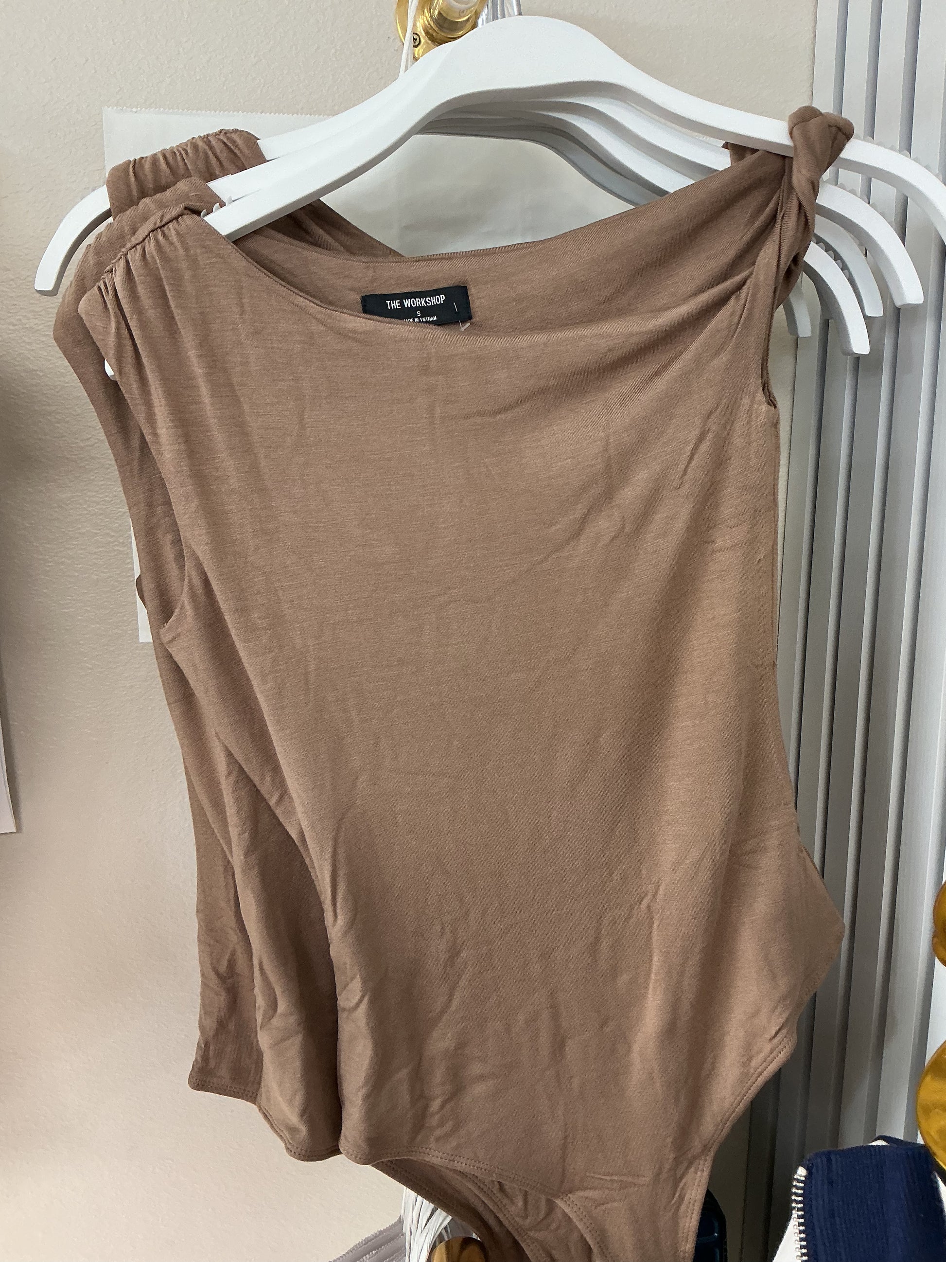 Brown off the shoulder body suit – Lavish 31