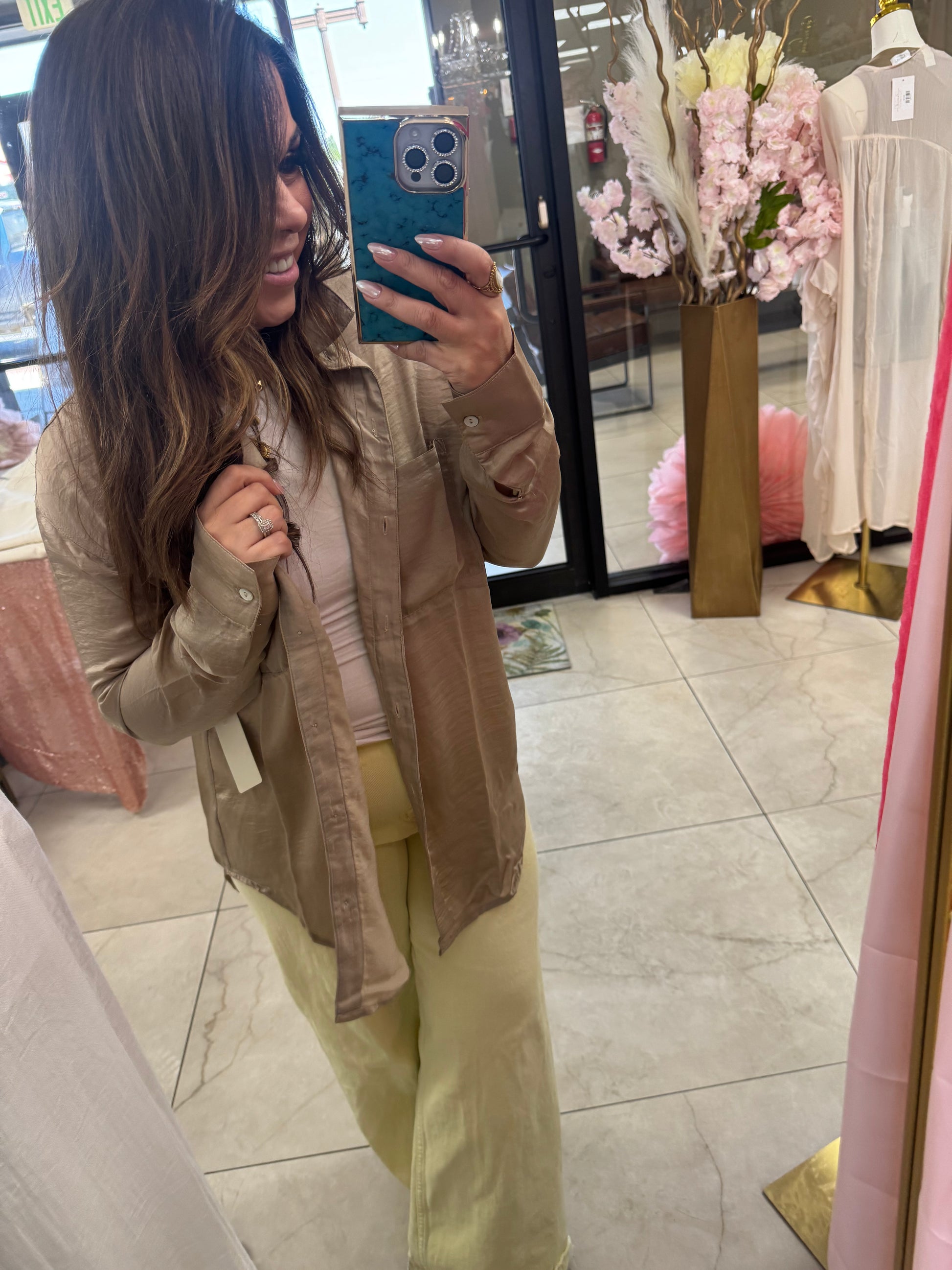 Off white button up top silk – Lavish 31