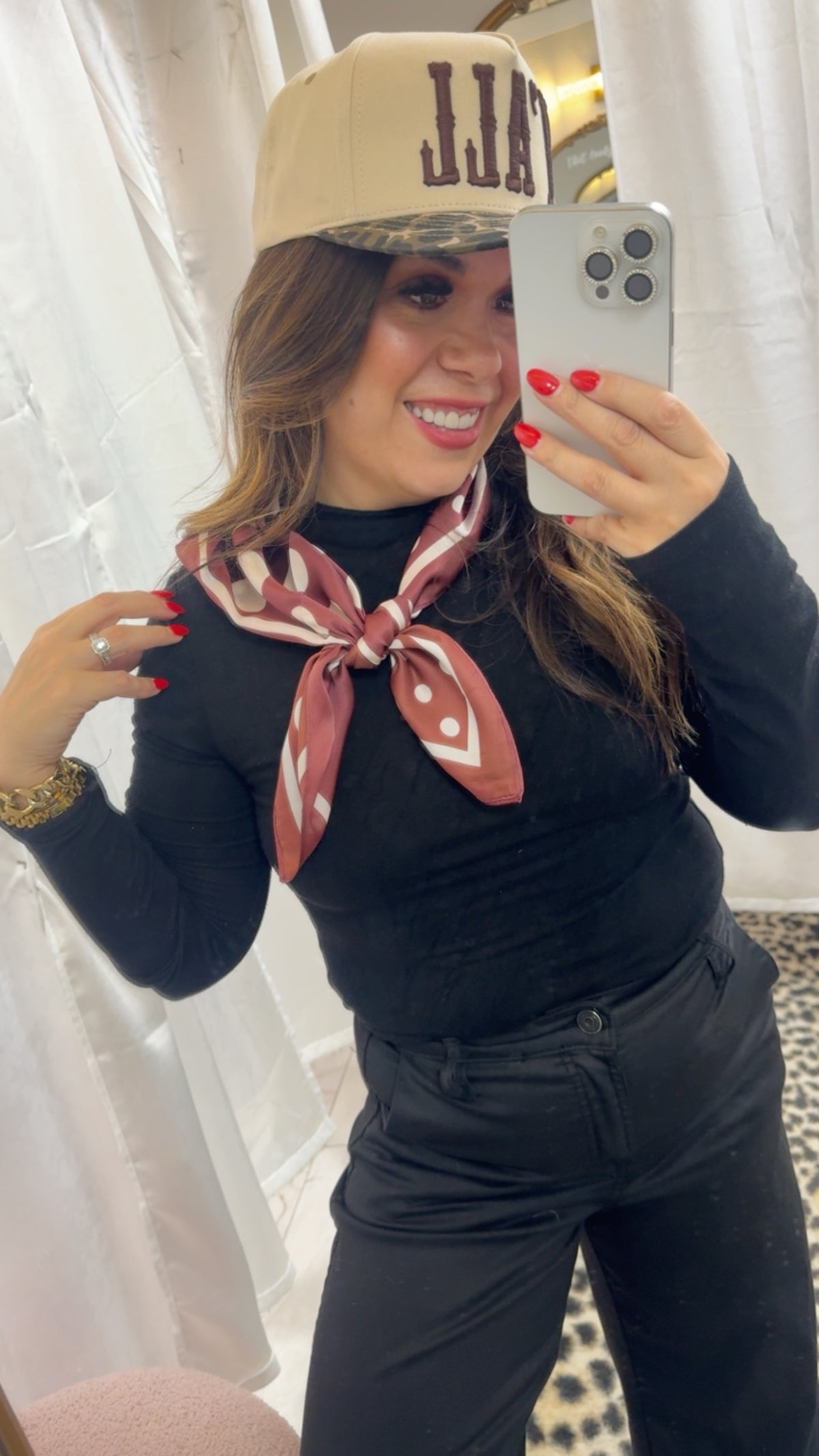 Polka dot scarf – Lavish 31
