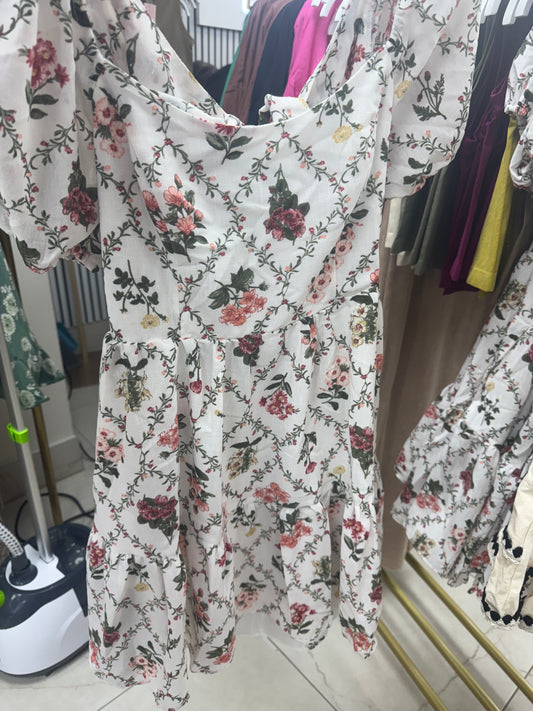 Floral tie back dress – Lavish 31