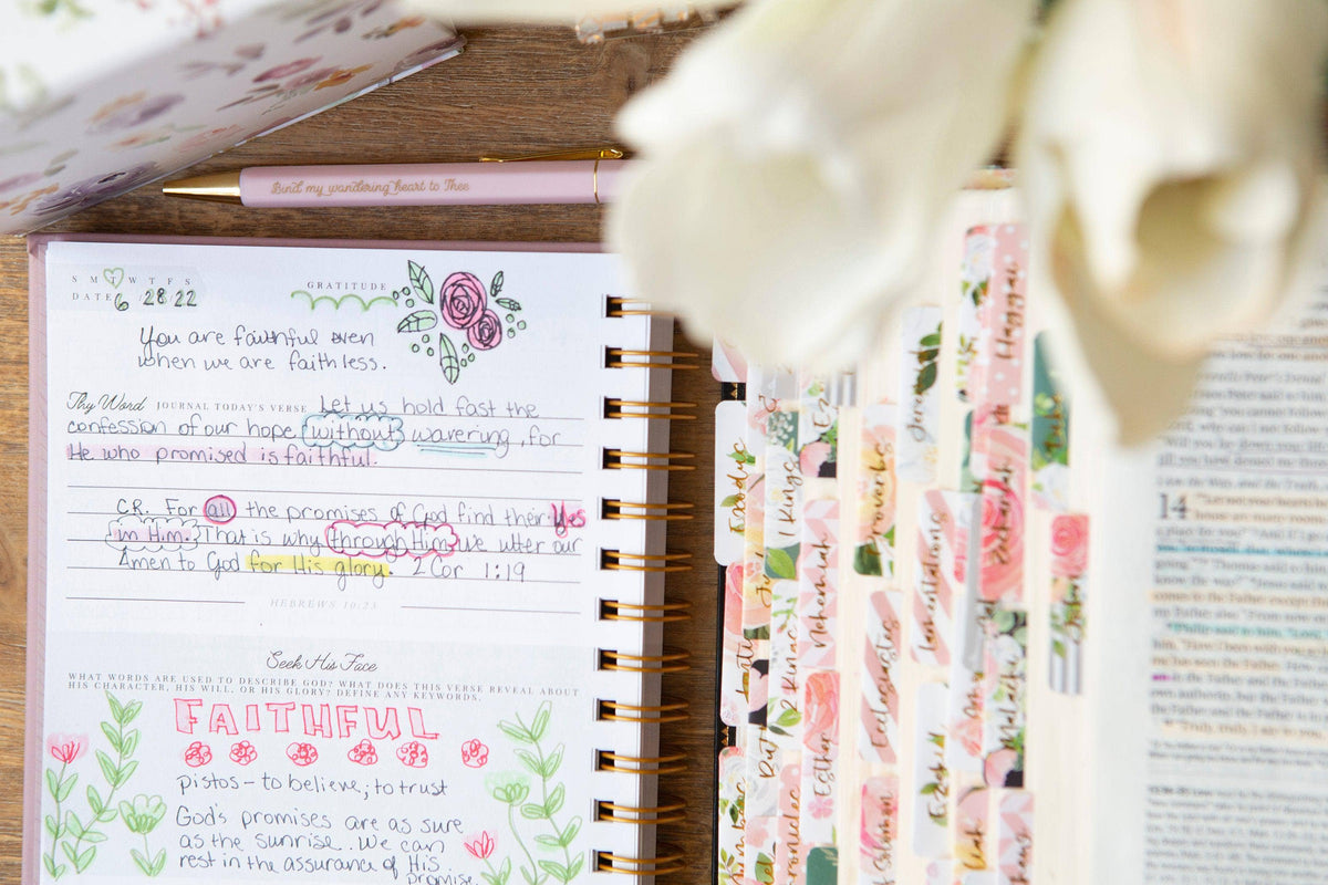 With Every Breath, Praise & Worship Guided Journal – Lavish 31 (view 3)