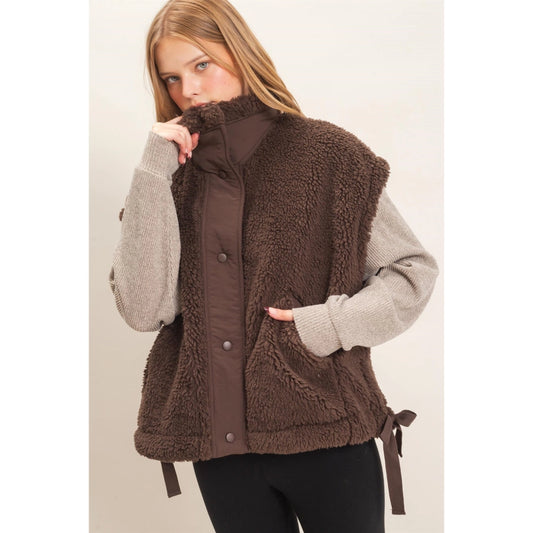 Brown sherpa button up vest – Lavish 31