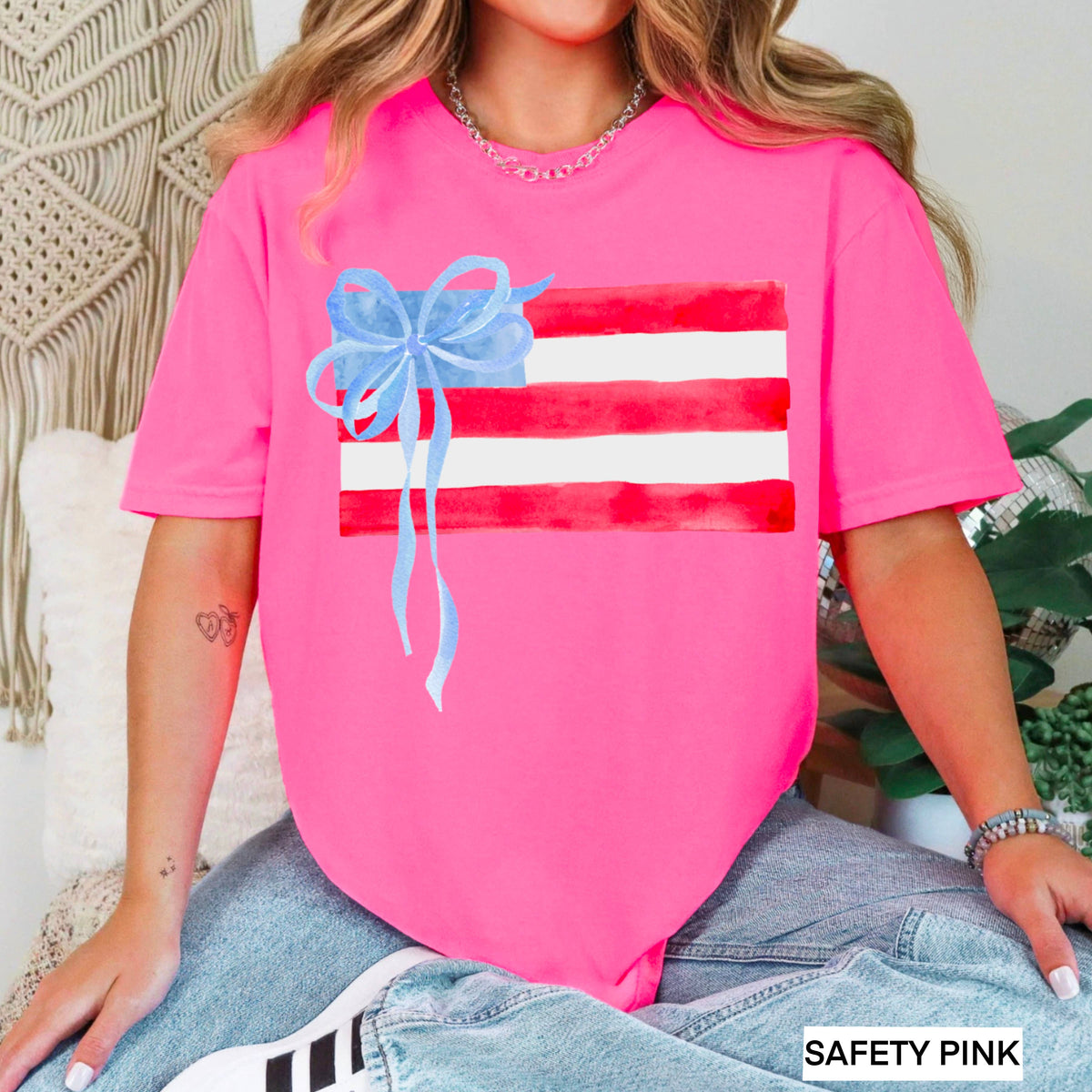 Beige Coquette American Flag, July 4th Graphic Tee, Gildan – Lavish 31 (view 12)