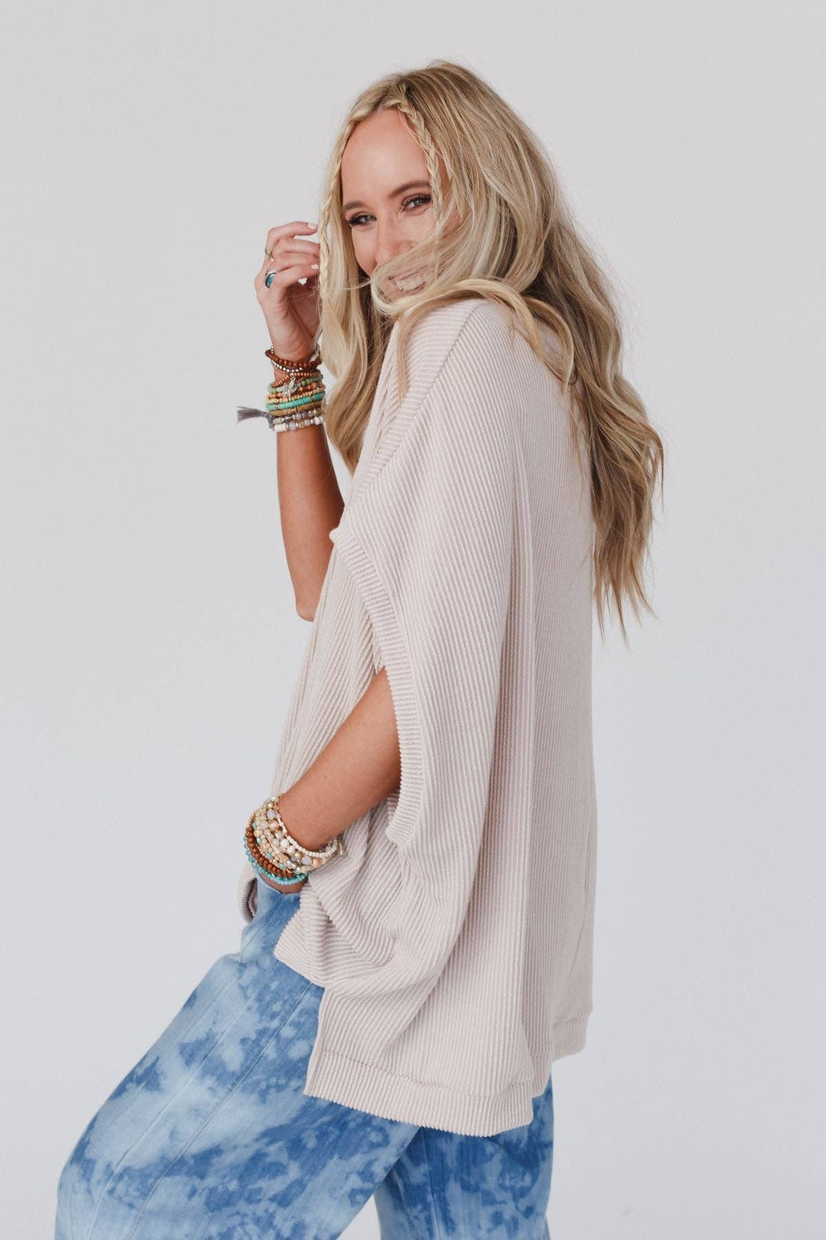 Beige short sleeve flowy top – Lavish 31 (view 8)